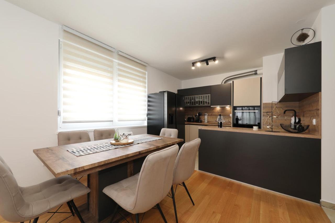 Apartman Maresa 자다르 외부 사진