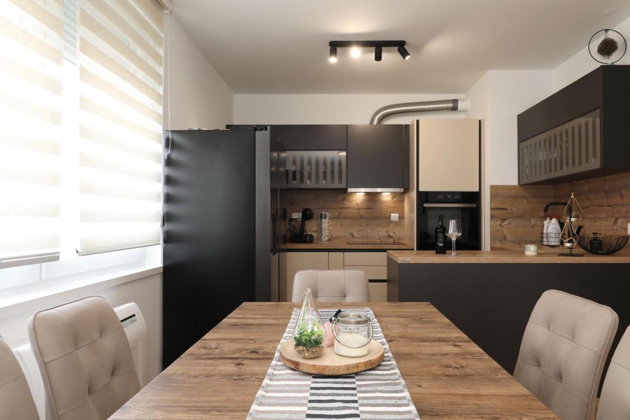 Apartman Maresa 자다르 외부 사진