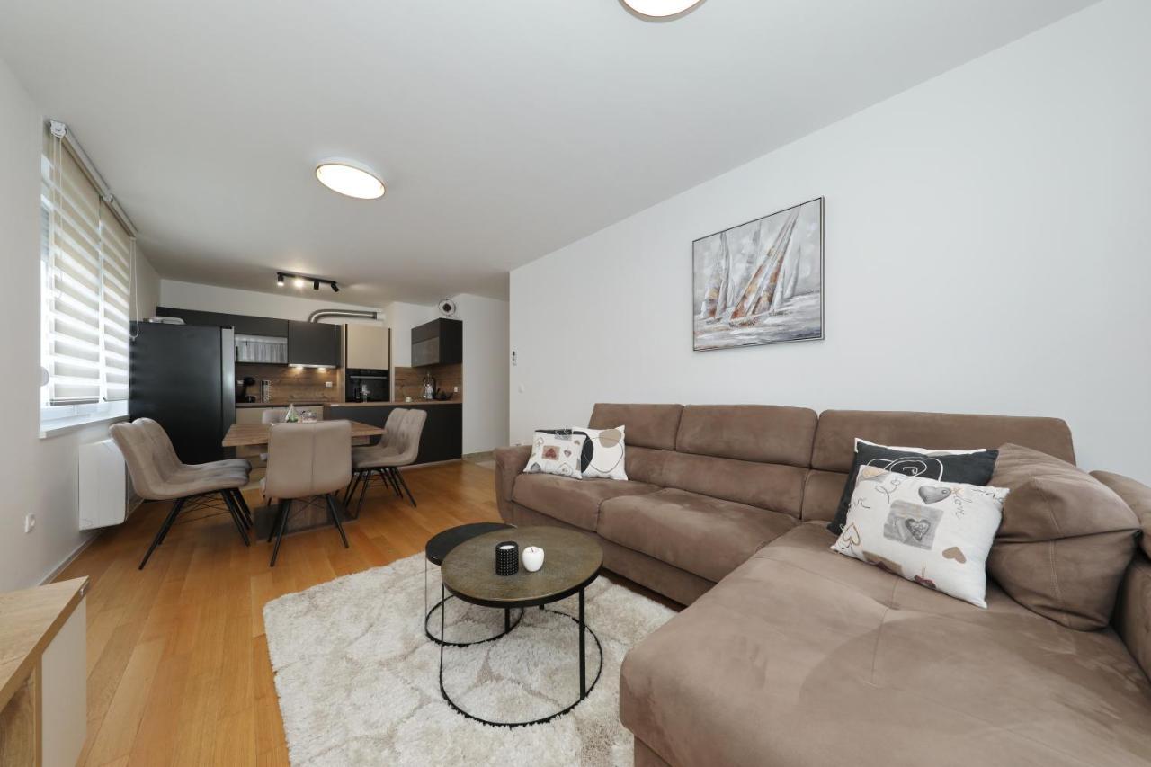 Apartman Maresa 자다르 외부 사진