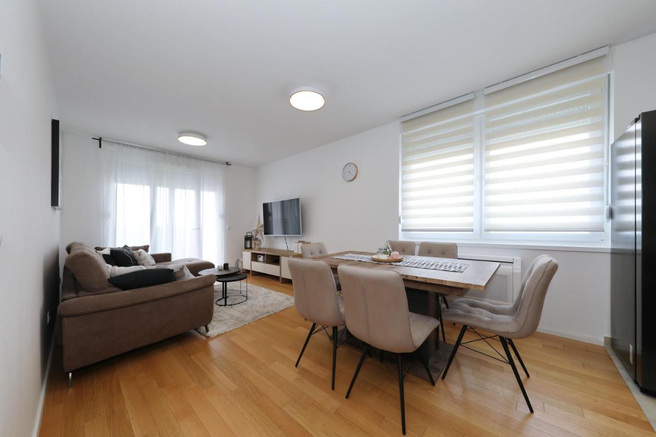 Apartman Maresa 자다르 외부 사진