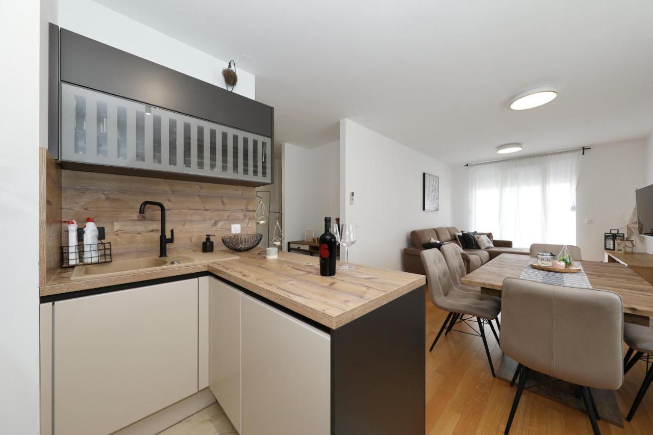 Apartman Maresa 자다르 외부 사진